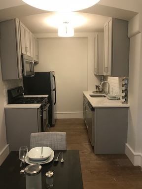 1 bed, 1 bath, 625 sqft, $1,320, Unit 300