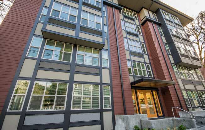 Pet-Friendly Apartments in Portland, OR - Corbett Heights - Exterior View of Apartment Building with Oversized Windows