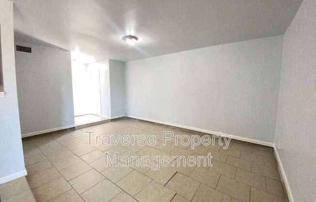 6810 TRL LK DR