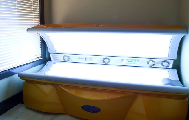 Grandridge Place Apartments Tanning Bed