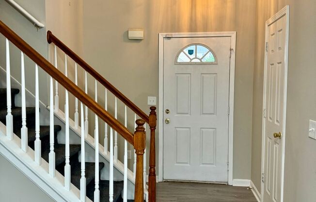 Open, Updated 3 Bed/2.5 Bath Home in Jonesboro!