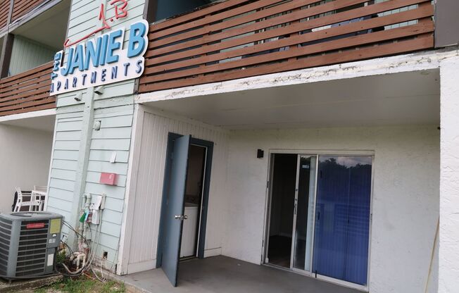 1 bed, 1 bath, 600 sqft, $1,393.75, Unit Unit 305