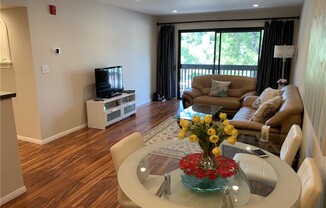 1 bed, 1 bath, 599 sqft, $2,200