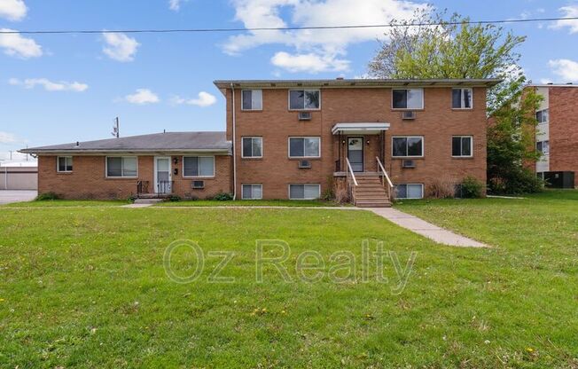 1733 CHRISTIAN AVE
