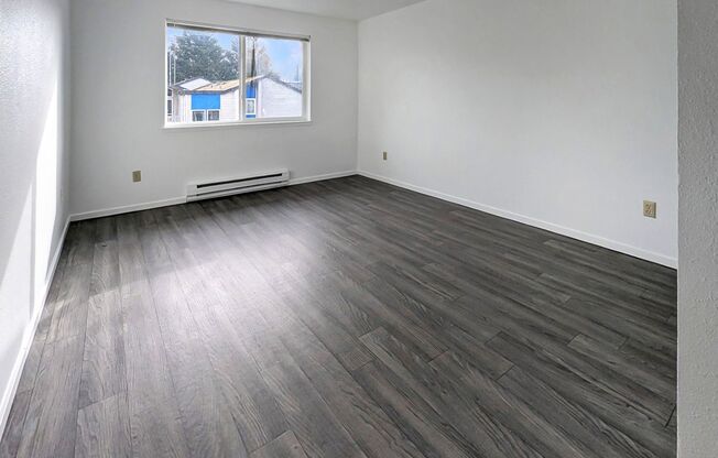 2 beds, 1 bath, 830 sqft, $1,895, Unit 406