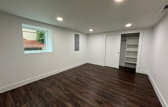 3542 N Missouri Avenue Unit B ~ Cozy & Inviting Unit