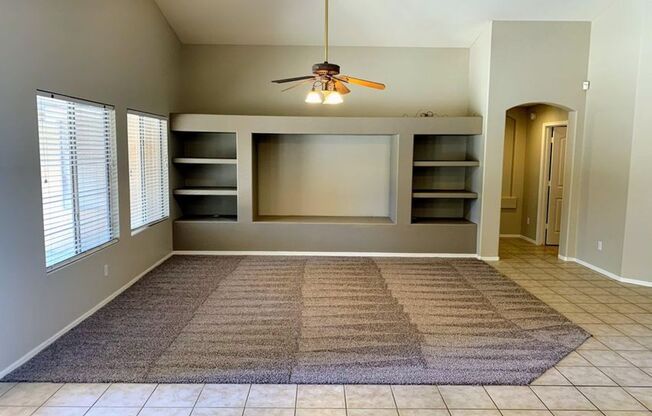 Nice 3 bedroom 2 bath home in Mesa!