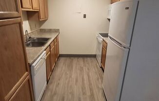 1 bed, 1 bath, 850 sqft, $990, Unit 7-712