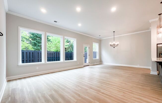 3 beds, 2.5 baths, $2,800
