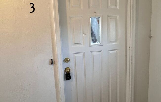 Sunny and Cute 2 Story, 2Bed, 1.5Bath Townhouse in Grand Junction!!!!