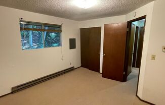 1 bed, 1 bath, 600 sqft, $1,300, Unit D