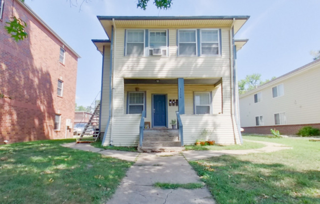 1114 VATTIER St