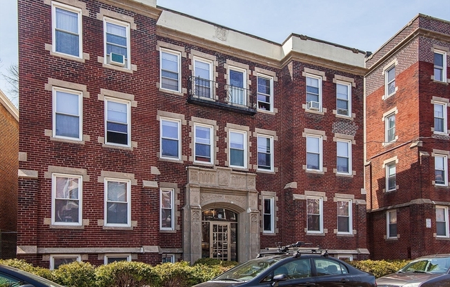 Studio, 1 bath, 450 sqft, $2,195, Unit 18