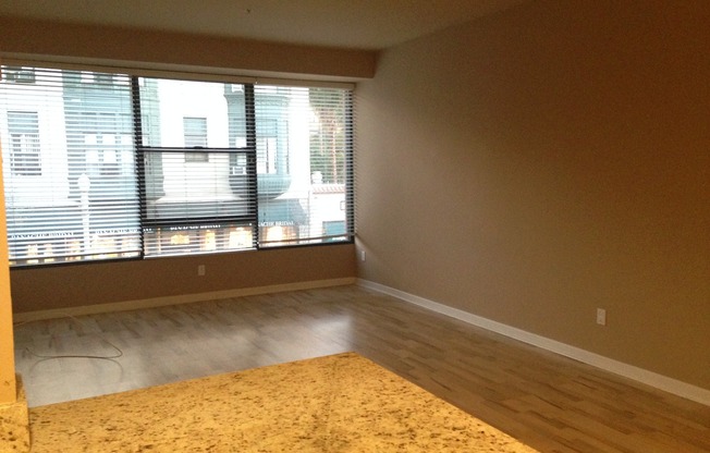 2 beds, 2 baths, 901 sqft, $3,695, Unit 204 P