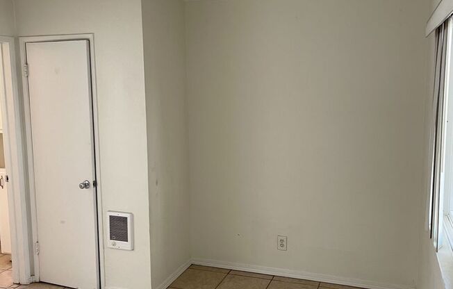 Studio, 1 bath, $1,695