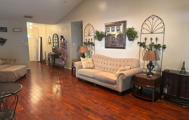 Welcome home to 3418 Meadowhead Drive!
