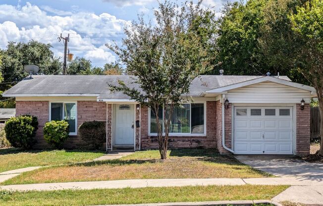 426 Future Dr. San Antonio, TX 78213