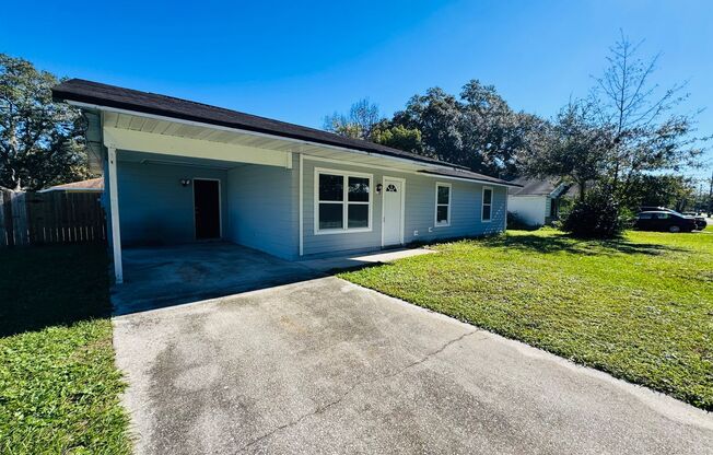 Renovated 3BR/1.5BA Downtown Green Cove Springs Ranch Home