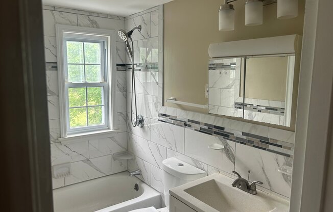 27 SOUTHMERE RD