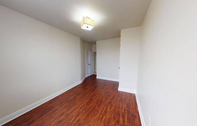 7 Laidlaw Avenue