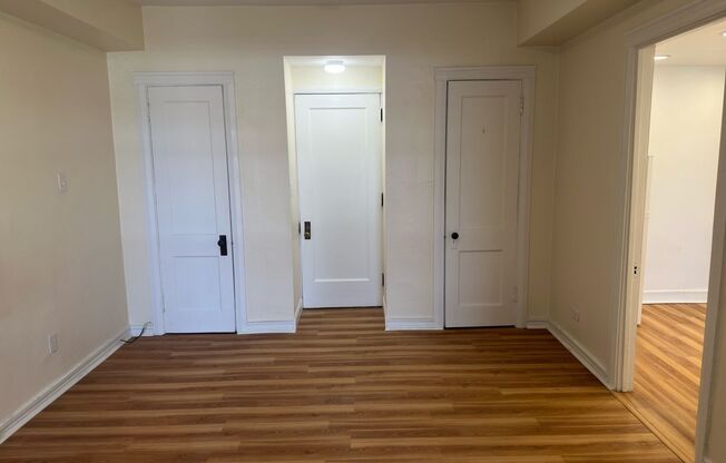 Studio, 1 bath, 325 sqft, $1,200, Unit Old King Edward 441