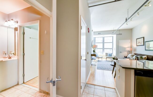 Bright Logan Circle Apartment Parking Included, Short Term Lease Available