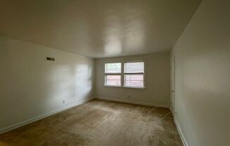 1 bed, 1 bath, 880 sqft, $975, Unit Unit 8