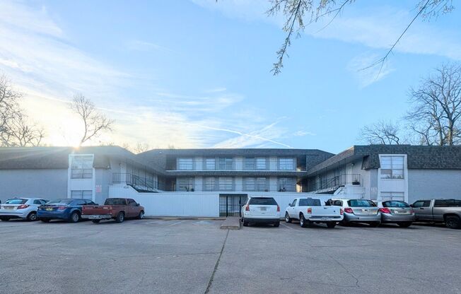 Sycamore Tree Condominiums