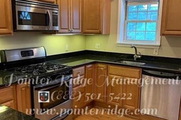 111 N ROSE ST