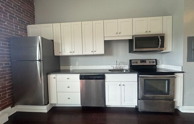 5721-5727 Elwood Street