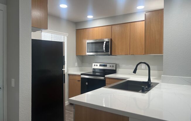 1 bed, 1 bath, 495 sqft, $2,725, Unit A-121