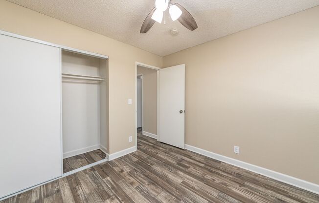 2 beds, 1.5 baths, 700 sqft, $2,295, Unit 28