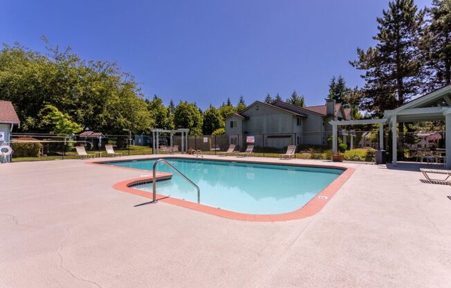 2 beds, 2 baths, 949 sqft, $1,995, Unit M201