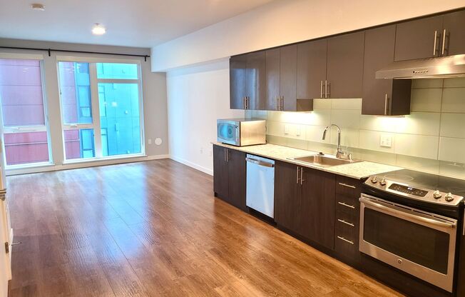 Mira Flats unit #324 Contemporary Open 1Bd/1Ba Condo in Downtown Bellevue - Secured Parking Included!!