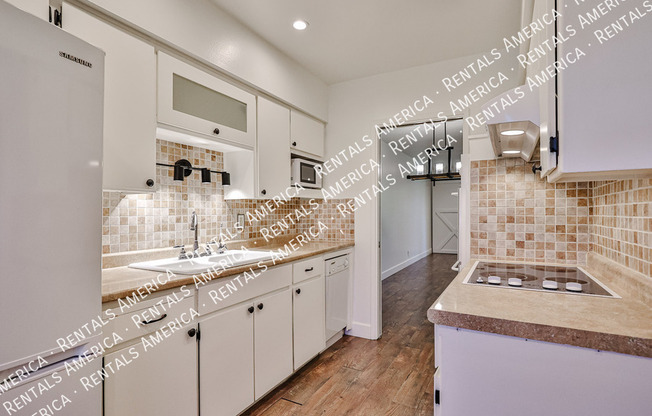 1107 W OSBORN RD