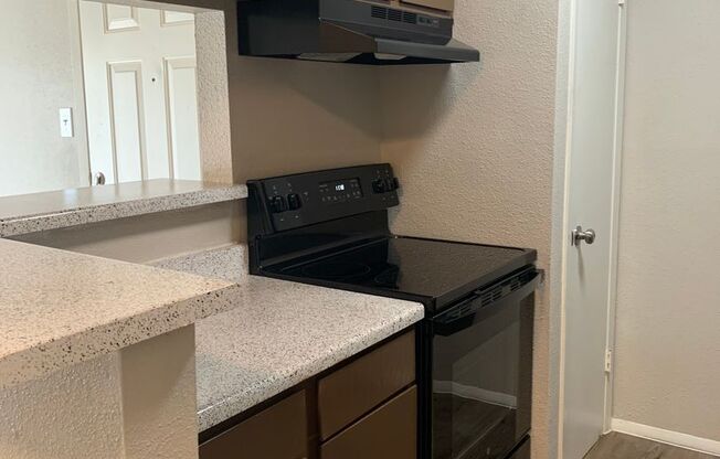 1 bed, 1 bath, 545 sqft, $795, Unit 2404