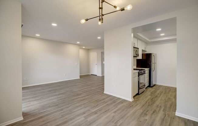 1 bed, 1 bath, 695 sqft, $2,498, Unit 105