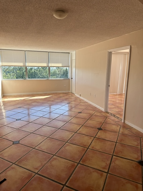 1300 NE Miami Gardens Dr
