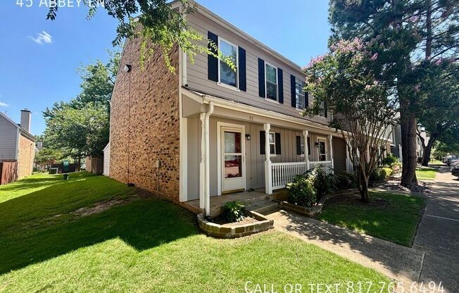 45 ABBEY LN