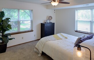 2 beds, 2 baths, 1,135 sqft, $1,875, Unit 54