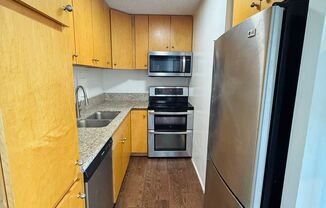 2 beds, 1 bath, $2,050