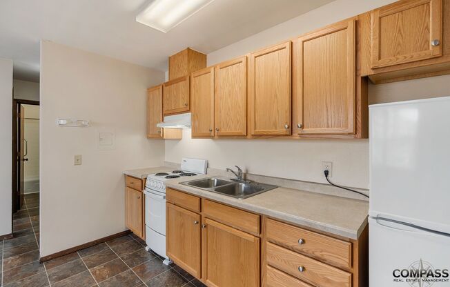 1 bed, 1 bath, 500 sqft, $975, Unit 38