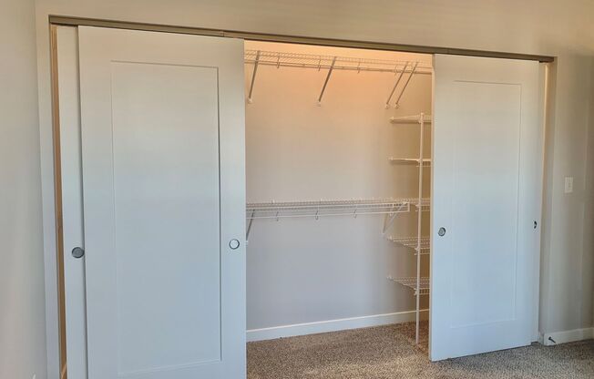 2 beds, 2 baths, 1,303 sqft, $3,850, Unit 400