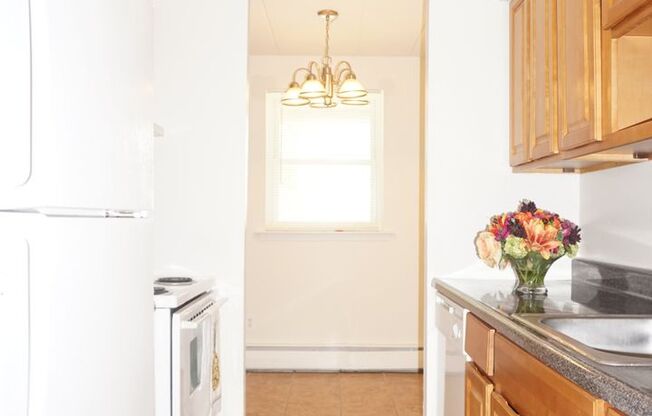 Ridgeway Court Apartments