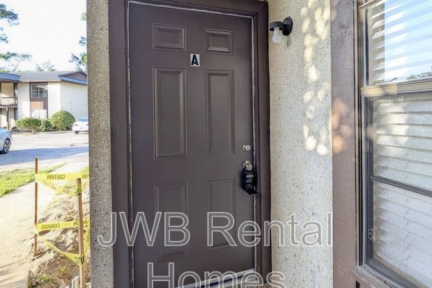 476 Bentwood Lane