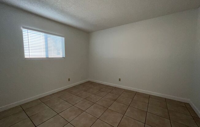 3 beds, 1 bath, $1,495