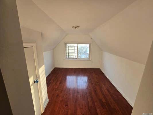 2 beds, 1 bath, $2,500, Unit 2