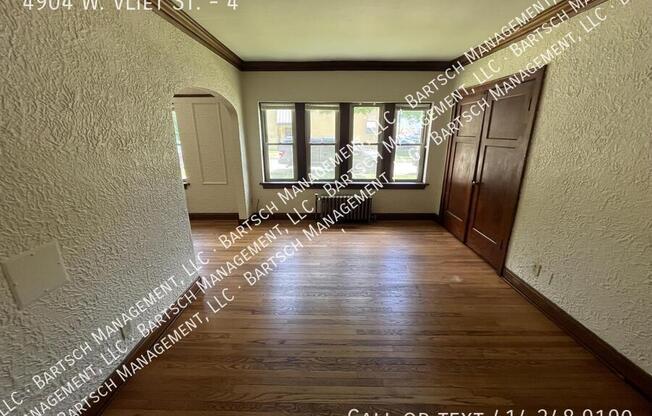 4904 W VLIET ST