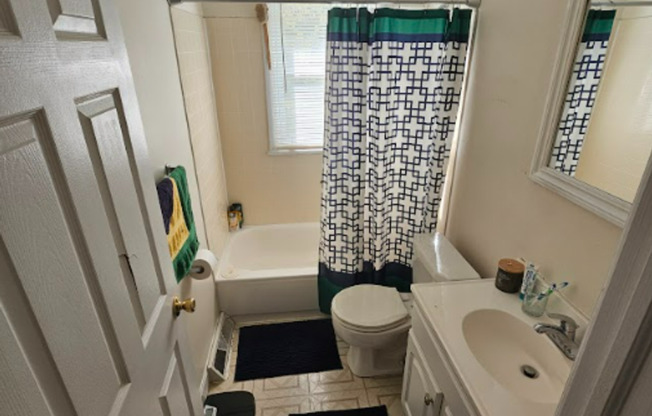 2 beds, 1 bath, $1,150