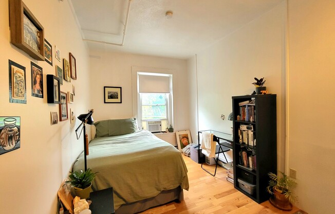 1077 Beacon St 0-8